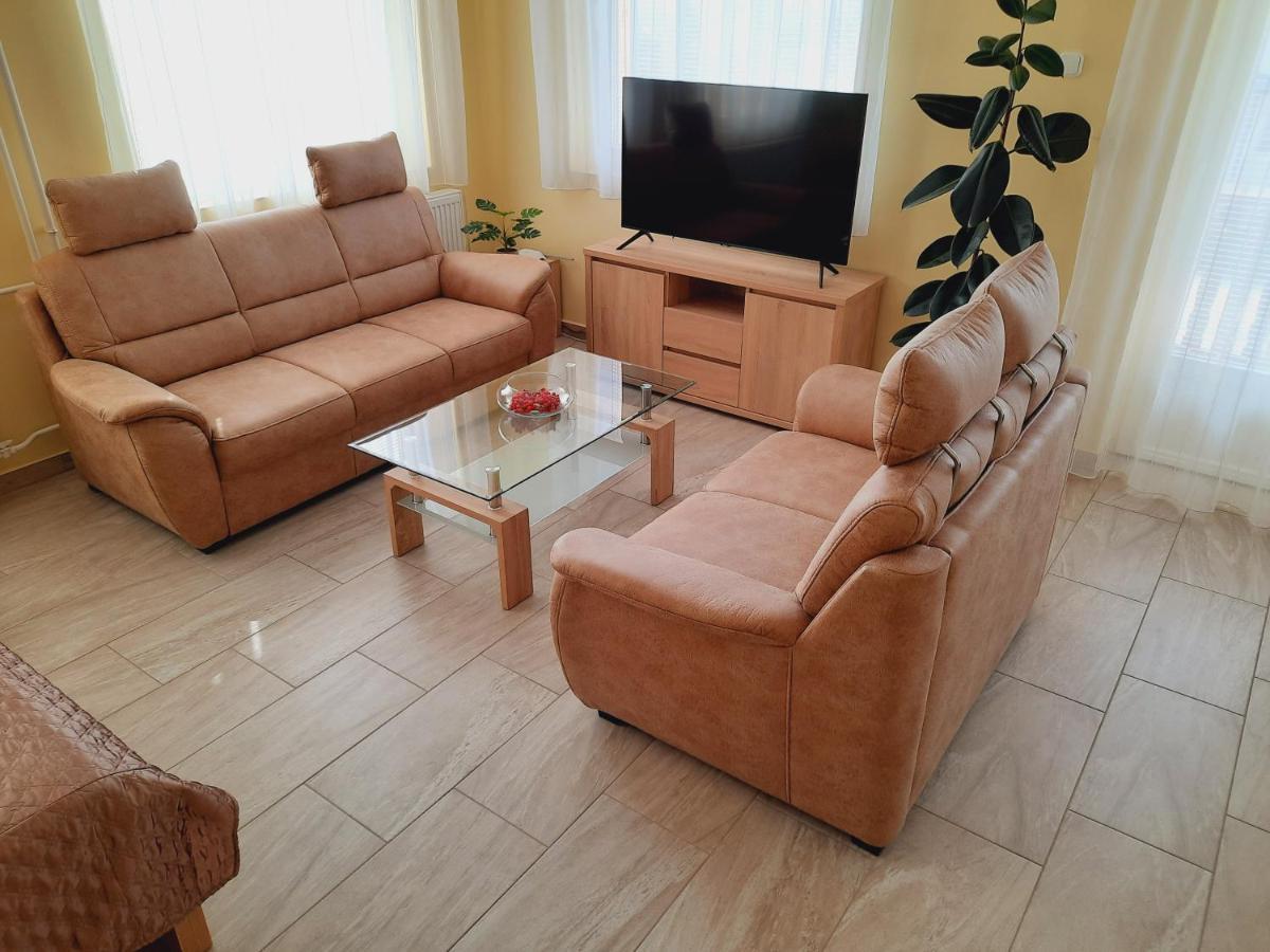 Apartmanhaz King Heviz Luaran gambar