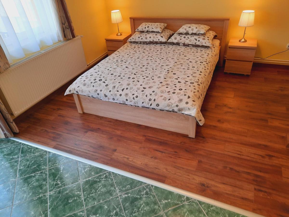 Apartmanhaz King Heviz Luaran gambar