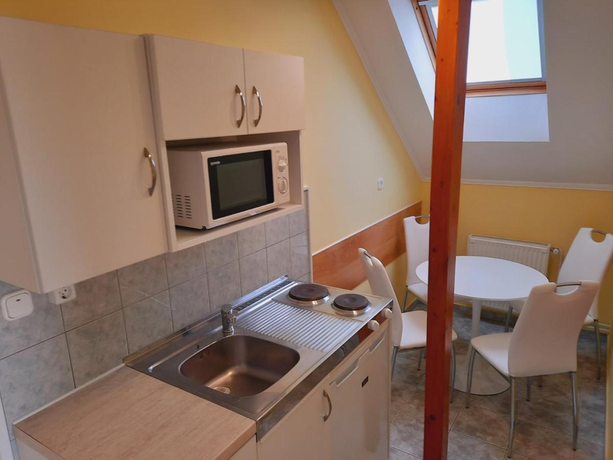 Apartmanhaz King Heviz Luaran gambar