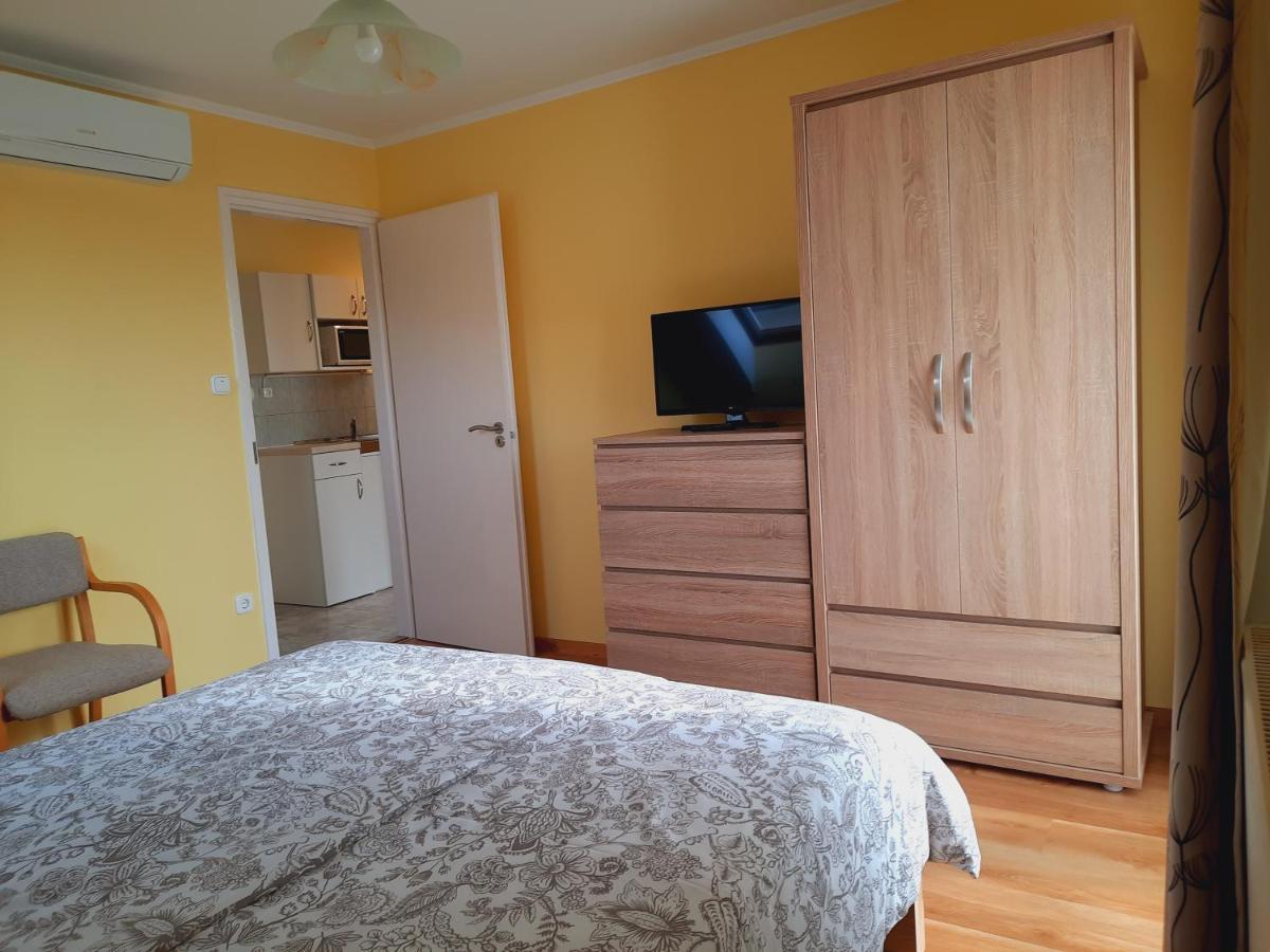 Apartmanhaz King Heviz Luaran gambar