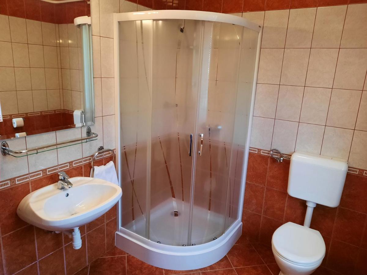 Apartmanhaz King Heviz Luaran gambar