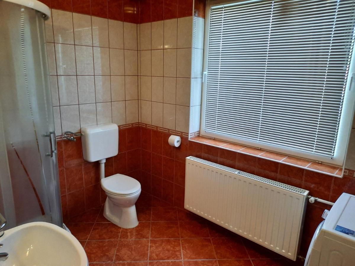 Apartmanhaz King Heviz Luaran gambar