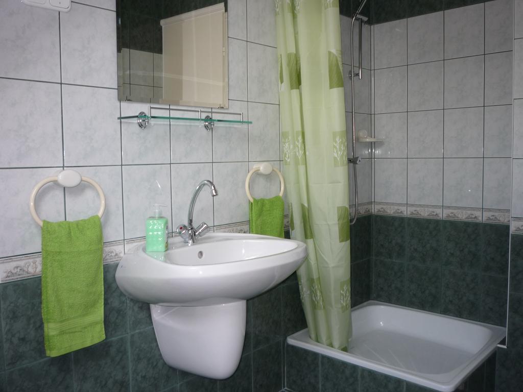 Apartmanhaz King Heviz Luaran gambar